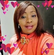 In 2020, the Lincolnshire Wildlife Centre in the UK had to separate five  African grey parrots—Billy, Eric, Tyson, Jade, and Elsie—after they  repeatedly swore at visitors and encouraged each other to do