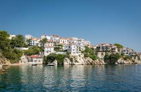 Βρίσκεται στο παραθαλάσσιο θέρετρο πευκί στην εύβοια. H Perioxh Hotel Galini 3enodoxeio Sto Peyki Eyboias Mprosta Sth 8alassa