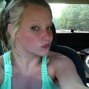 Danielle Peek (pinkturtle57)