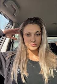 Lilly Pennington's Instagram, Twitter & Facebook