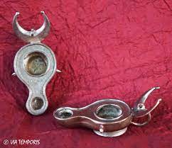 Balfour falls lamp post alcott hill® size: Small Roman Bronze Oil Lamp With Crescent Moon Via Temporis