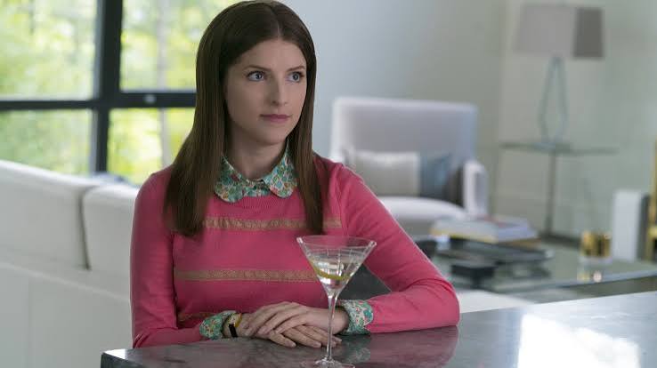 A Simple Favor' review: Anna Kendrick is an unstoppable force in this sly  thriller/comedy | The Seattle Times