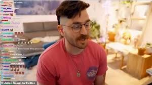 Jenna marbles and julien solomita are engaged! N03y5ithhcdfrm