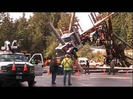 Incredible Logging Truck Accident Behind The Scenes Scenes Big Trucks Trucks