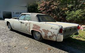 I can't get to it because it i in the trunk Estate Find 1962 Lincoln Continental Convertible Barn Finds