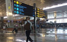 Dikeluhkan Hotman Paris Kkp Bandara Soetta Akan Tambah Petugas Validasi Rapid Test Okezone Travel