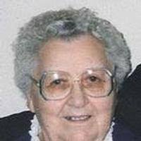 Lorraine Pedersen's Instagram, Twitter & Facebook