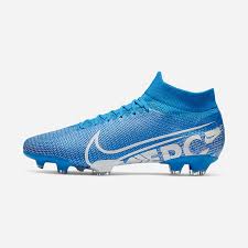 En Drive Ou A Domicile Les Bons Plans Foot Sont Presents Chez Intersport