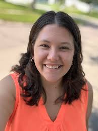 Meet my niece, Sophia, and one of her little minis. 🥰💕🐮 #morecowbell  #SNCE