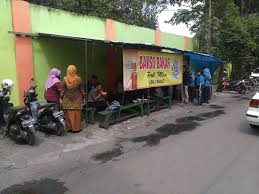 Bakso kota cak man adalah bakso legenda dari kota malang sejak dulu hingga sekarang. Bakso Bakar Pak Man Restaurant Malang Gg 6 Restaurant Reviews