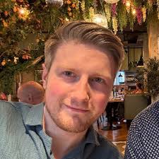 Tania Bell (@TaniaBelldotcom)