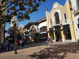 Globally celebrated italian names including armani, dolce & gabbana, missoni, prada and versace all have boutiques here, alongside international designers such as boss, jimmy choo and polo ralph lauren. Outlet Picture Of Fidenza Province Of Parma Tripadvisor