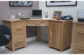 This corner computer desk has a large work surface making it a perfect addition to your home office or office. Homestyle Opus Light Oak Corner Computer Desk From The Bed Station