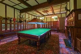 Read this blog for important tips for both moving and storing a pool table! Great Australian Billiard Rooms Alcocks Billiard Tables