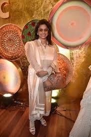 Subarrami reddy and the wife of business magnate sanjay reddy still managed to solidify her individual identity in the society. Pinky Reddy At The Imc We Exhibition 2018 Launch Events Bollywood Photos