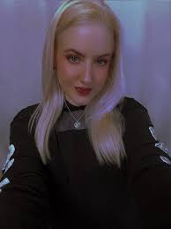 Lee Anna Hahn (@mysticmoonhare) • Instagram photos and videos