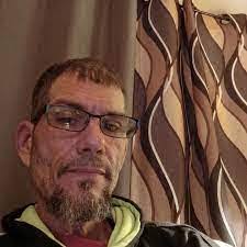 Richard Thrailkill's Instagram, Twitter & Facebook