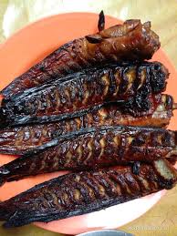 Hidangan ikan bakar ini dapat kamu sajikan sebagai menu akhir pekan bersama keluarga tercinta. Saje Share Siapa Kat Sini Peminat Ikan Keli Bakar Wah Facebook