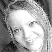 Natalie Hansen's Instagram, Twitter & Facebook