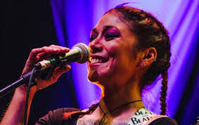 Tamara Paris's Instagram, Twitter & Facebook