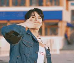  Om Doyoung Di 2020 Selebritas Orang Humor Gelap