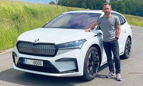 The skoda enyaq isn't the only large suv that you plug in rather than fill up with petrol. Neuer Skoda Enyaq Iv 2021 Erste Testfahrt Autozeitung De