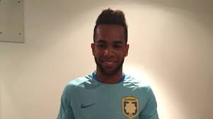 The chinese transfer record has been broken for the third time in 10 days, with jiangsu suning. China Alex Teixeira Goes To Jiangsu Suning For 50 Million Euros As Com