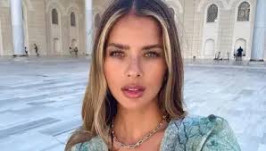 Soy arquitecto": el perfil de Tinder con el que César Sena conoció a  Cecilia Strzyzowski