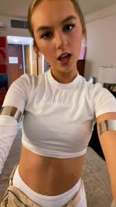 Katie (@katie_thorntonn)