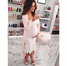 A simple colorful floral dress is perfect for summer. 31 Ideen Baby Dusche Kleid Damit Mamma Ausstattungs Schuhe Ist Maternity Dresses For Baby Shower Baby Shower Dresses Maternity Dresses