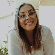 Lori Tapia (@pastoralori)