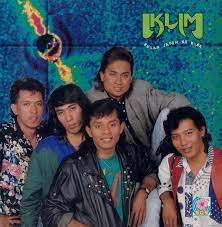 Are you see now top 10 bulan jatuh ke riba iklim results on the web. Bulan Jatuh Ke Riba By Iklim Album Reviews Ratings Credits Song List Rate Your Music