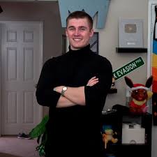 Ludwig On Twitter Photoshop Contest You Have 24 Hours To Reply With The Best Photoshop Of This Picture Winner Gets 100 He is most well known for being a commentator and a popular twitch streamer. ludwig on twitter photoshop contest