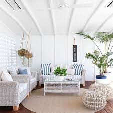 Ingin memelihara tanaman hias untuk mempercantik kamar? Biar Para Tamu Makin Nyaman 7 Ide Dekorasi Tanaman Hias Di Ruang Tamu Ini Perlu Kamu Terapkan