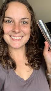 Dottie Burns's Instagram, Twitter & Facebook