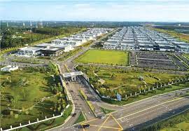 Hvis du leder efter et praktisk sted at overnatte, kan du tage et kig på de 21 hoteller og andre overnatningssteder, der ligger i. Eco Business Park 1 Eco Business Park 1 Is The Benchmark Of Industrial Hubs Of Tomorrow An Advantage You Can Seize Today
