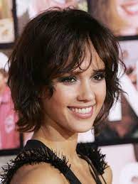 Elles ont décidé de conjuguer visage rond et féminité. Modele De Coupe De Cheveux Coupe De Cheveux Courte Coupe De Cheveux Cheveux Courts
