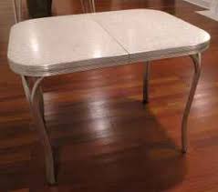 My Grandma S Table But Only Bigger She Had 10 Kids 1950s Kitchen Kitchen Renovation Kitchen Table