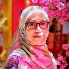 Huda Ahmad (@tulippetals)