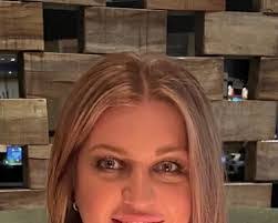 Sabrina Bowles's Instagram, Twitter & Facebook