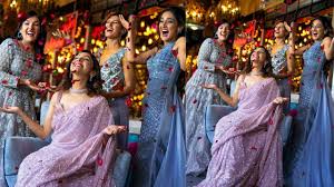 Singer neeti mohan along with her sisters shakti and mukti will make an appearance in colors' fun reality show khatra khatra khatra…. Pics Bride To Be Neeti Mohan Comes Together With Sisters Mukti Kriti And Shakti Mohan For A Fun Pre Wedding Photoshoot