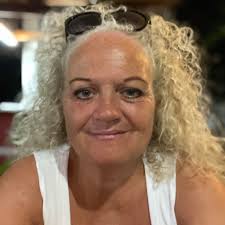 🎄HÆKLET RENSDYR-JULEKUGLER🎄 Disse julekugler kan laves på bestilling i  ønskede farver. Julekuglerne kan sendes eller afhentes i Fredericia efter  aftale🤎 Opskriften er ikke tilgængelig, da jeg endnu ikke har fået skrevet  den