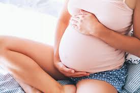 Wenn du bedenkst, dass bald ein baby in dir heranwächst und dein körper sich darauf einstellen wird, stellt ein ziehen und stechen im unterleib schon keine absurdität mehr da. Mutterbander Schmerzen In Der Schwangerschaft Babyartikel De Magazin
