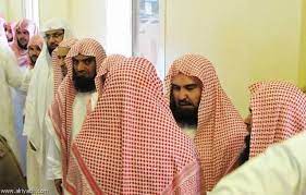 السديس يتفقد نقاط التفويج والفرز أمام باب الملك عبدالعزيز. ÙˆØ§Ù„Ø¯ Ø§Ù„Ø´ÙŠØ® Ø¹Ø¨Ø¯Ø§Ù„Ø±Ø­Ù…Ù† Ø§Ù„Ø³Ø¯ÙŠØ³ Ø¥Ù„Ù‰ Ø±Ø­Ù…Ø© Ø§Ù„Ù„Ù‡ Ù…Ø¹Ù„ÙˆÙ…Ø§Øª Ù…Ø¨Ø§Ø´Ø±