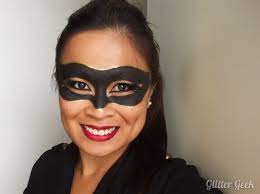 For Absolutely No Reason At All Except To Have Fun Bandit Mask And Red Lips Halloween Costumes Makeup Girl Face Painting Halloween Make Up