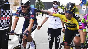 Tim merlier a porté le maillot cyclamen de leader du classement par points pendant cinq jours. Giro D Italia Dylan Gronewegen Mit Fehler Beim Sprint Comeback Aber Ohne Angst Eurosport