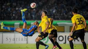 Beberapa waktu lalu, pelatih djajang nurdjaman berencana memboyong skuatnya ke tangerang, banten, lantaran barito putera akan melakoni laga perdana liga 1 2021 melawan persib bandung di stadion indomilk arena. Hasil Liga 1 2021 Persib Kalahkan Barito 1 0
