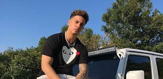 Austin mcbroom workout routine, fitness training, gym exercise, weight and height, body stats, fit, abs workout, daily life routine, austin mcbroom diet, meal Austin Mcbroom Height Weight Body Measurements Biography