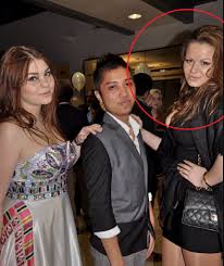 Anamaria prodan arată impecabil la cei 43 de ani ai săi, însă nu fără efort. Cum ArÄƒta Iubita Lui Alex Bodi Inainte De OperaÈ›iile Estetice Avea Multe Kilograme In Plus È™i