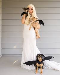 Daenerys targaryen costume details discovered by lauren. No Sew Diy Dragon Dog Costume And Daenerys Targaryen Just A Tina Bit